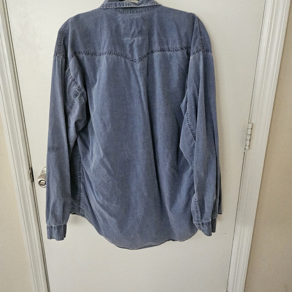 Levi's Medium Button Down - image 2